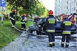 Na Płk. Dąbka spłonął saab