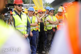 O jeden most... bliżej O jeden most... bliżej