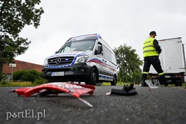 Skuterem uderzyła w samochód dostawczy