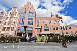 Elbląg powitał Wielonarodową Dywizję Północny-Wschód. \"To żelazna pięść\"