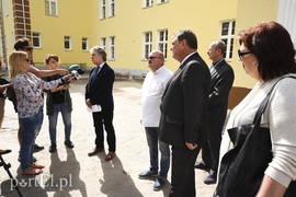 „Skoszarowani” mieszkańcy Saperów 14 b