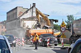 Znika budynek przy Traugutta