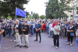 Kolejny protest przed sądem