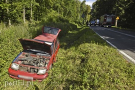 Uderzył w auto, którym jechał poszukiwany przez policję