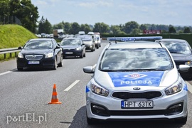 Uderzył w barierki na drodze w kierunku Gdańska