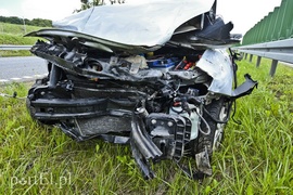 Uderzył w barierki na drodze w kierunku Gdańska