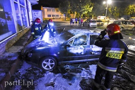 Pożar audi na ul. Królewieckiej Pożar audi na ul. Królewieckiej