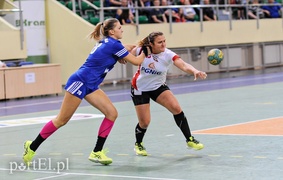 Piłkarki Startu pokonały mistrzynie