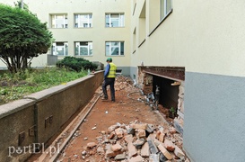 SOR ratuje, ale i się buduje