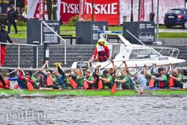 Za mundurem smocze łodzie sznurem