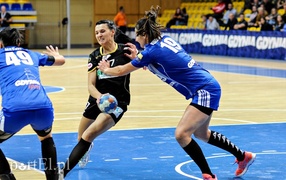 Emocji nie brakowało, ale trzy punkty zostały w Gdyni (piłka ręczna)