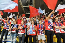 Emocji nie brakowało, ale trzy punkty zostały w Gdyni (piłka ręczna)