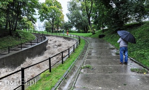 Elbląg i region walczą z powodzią. Najgorzej jest na Związku Jaszczurczego (aktualizacja z godz. 15.30)
