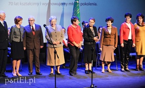 Od 70 lat uczą ekonomii