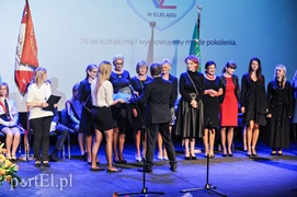 Od 70 lat uczą ekonomii