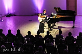 Jak skrzypce z fortepianem \"rozmawiają\"