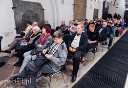 Robotnik sztuki poszukujący prawdy ostatecznej