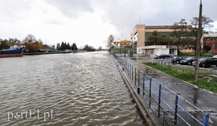 Rzeka Elbląg już nie straszy, trudna sytuacja na jeziorze Druzno  (aktualizacja) 