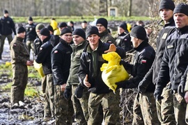 Jezioro Druzno. Czy wał wytrzyma?