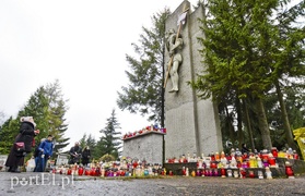Elblążanie odwiedzają groby bliskich