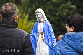 Elblążanie odwiedzają groby bliskich