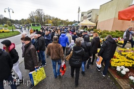 Elblążanie odwiedzają groby bliskich