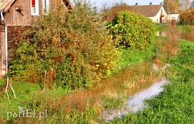 Kolejny wał przecieka