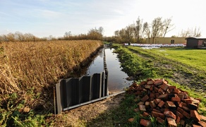 Walczą z zatorami, liczą na pogodę