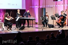 Melodie wyczarowane z kieliszków