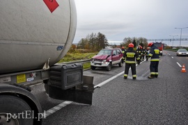 Zderzenie daihatsu z cysterną na S7