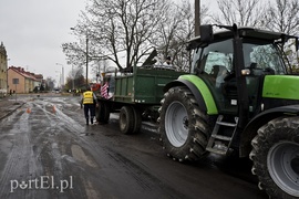 Wypadł ładunek, przez ponad 4 godziny ruch był zablokowany   (aktualizacja) 