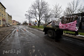 Wypadł ładunek, przez ponad 4 godziny ruch był zablokowany   (aktualizacja) 