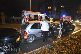 Zderzenie trzech aut na ul. Żeromskiego, trzy osoby w szpitalu