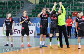 Mikołajkowe granie Meblarzy (piłka ręczna)