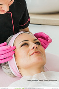 Współpraca kosmetologa i dermatologa estetycznego. Bony upominkowe