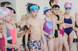 Pływali stylem mikołajkowym Pływali stylem mikołajkowym