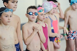 Pływali stylem mikołajkowym Pływali stylem mikołajkowym