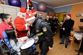 Strażacy wpadli do Angeliki ze świąteczną wizytą