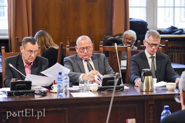 Budżet pełen emocji