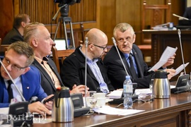 Budżet pełen emocji