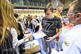 Mistrz rzuca na matę i zachęca: Wuef jest fajny