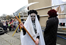 Mędrcy świata, monarchowie, gdzie śpiesznie dążycie?