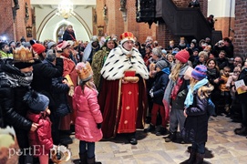 Mędrcy świata, monarchowie, gdzie śpiesznie dążycie?
