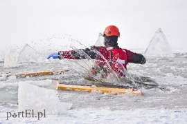 Co zrobić, gdy pod kimś załamie się lód?