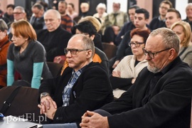 Obywatele RP: Opozycja się kompromituje, ratunkiem prawybory