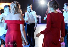 Studniówka ZSTI: \"...skończymy o pianiu kura, a później tylko matura\"