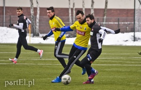 Nieskuteczna Olimpia przegrywa z Huraganem