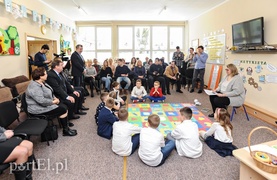 Małe roboty uczą kosmicznie