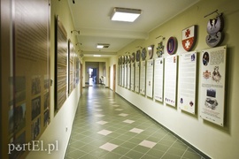 Co się dzieje przed klubem wojskowym przy ul. Królewieckiej?