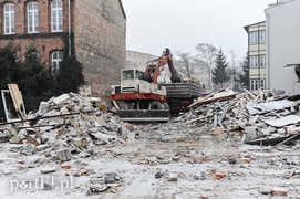 Znikają pawilony przy Słonecznej